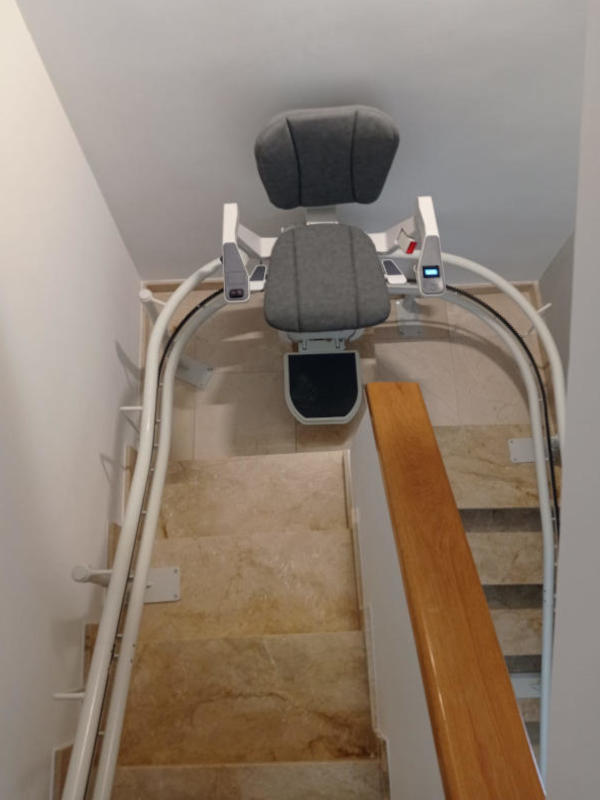 Silla Salvaescalera Madrid unifamiliar